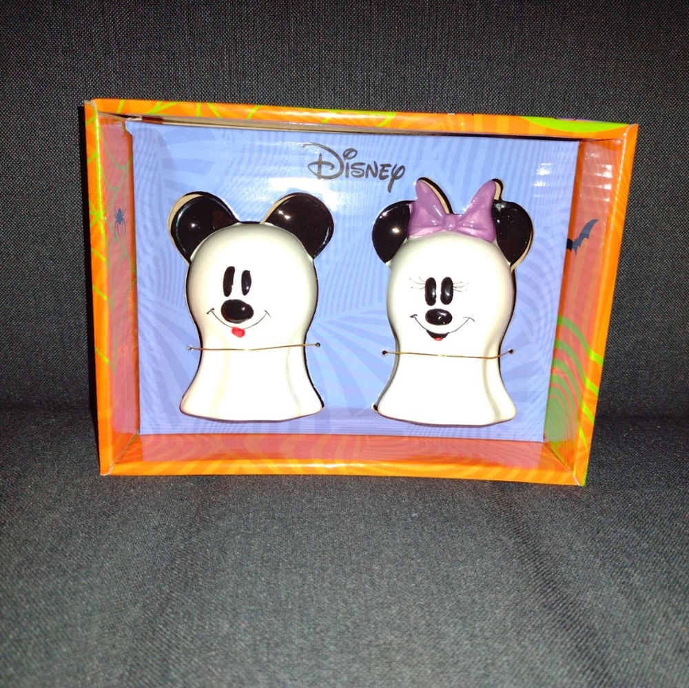 - Ghost Mickey and Minnie S&P shakers